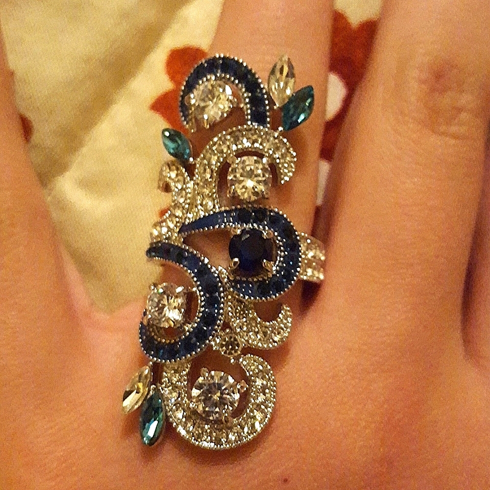 Fashion ring